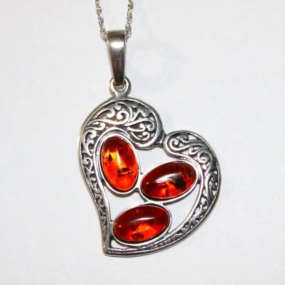 Jewelry - Sterling Silver Amber Heart Necklace